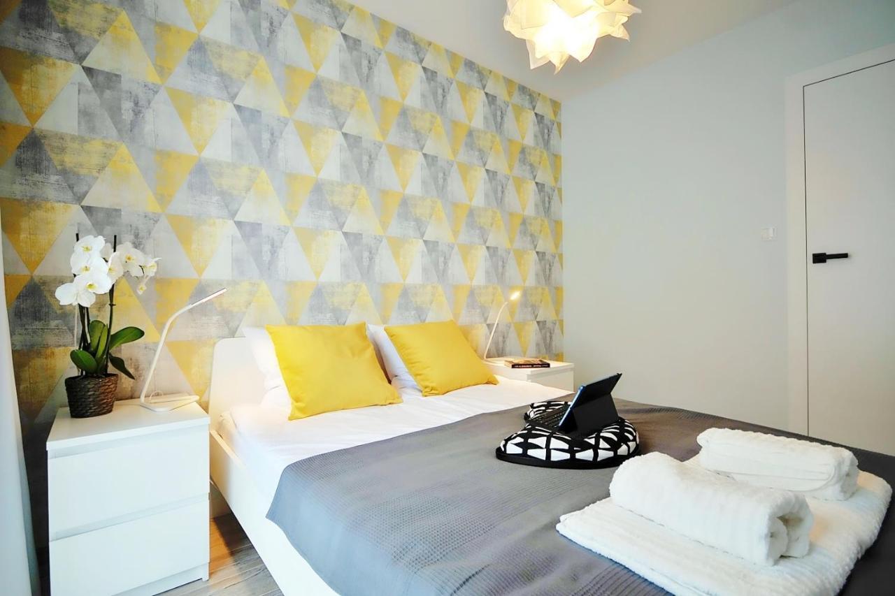 Apartament Andar Z Miejscem Parkingowym Kolobrzeg Bagian luar foto