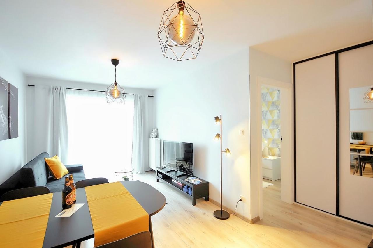 Apartament Andar Z Miejscem Parkingowym Kolobrzeg Bagian luar foto