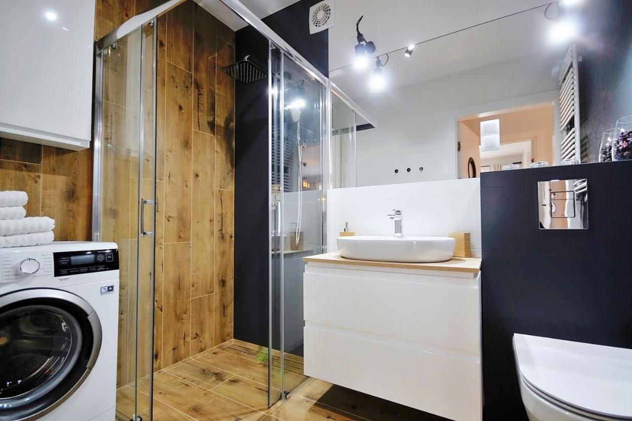 Apartament Andar Z Miejscem Parkingowym Kolobrzeg Bagian luar foto